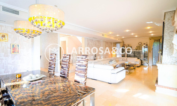 Herverkoop - Villa - Torrevieja - Torre la mata