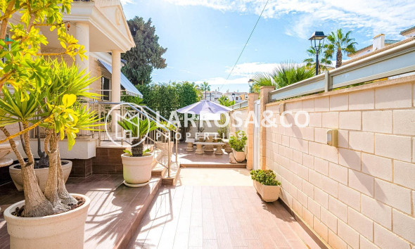 Herverkoop - Villa - Torrevieja - Torre la mata