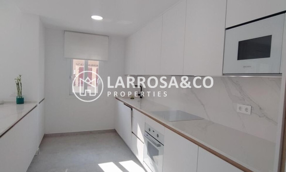 Resale - Apartment - Torrevieja - Torreblanca