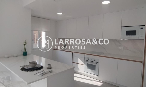 Resale - Apartment - Torrevieja - Torreblanca