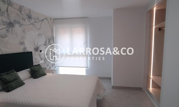 Resale - Apartment - Torrevieja - Torreblanca