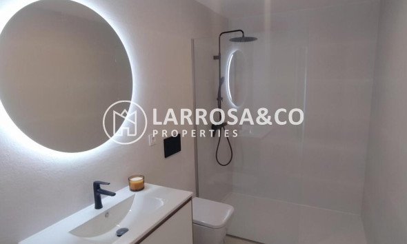 Resale - Apartment - Torrevieja - Torreblanca