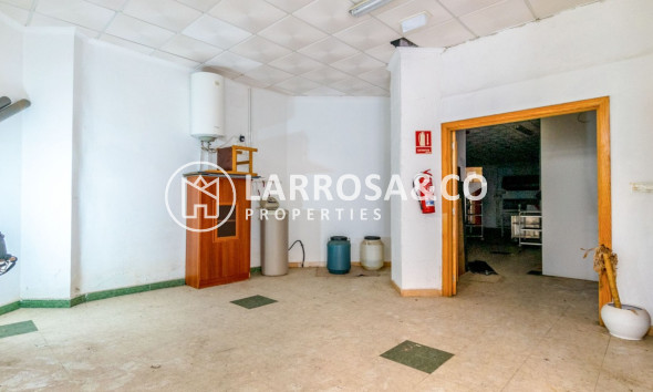 A Vendre - Commercial space - Torrevieja - Costa Blanca