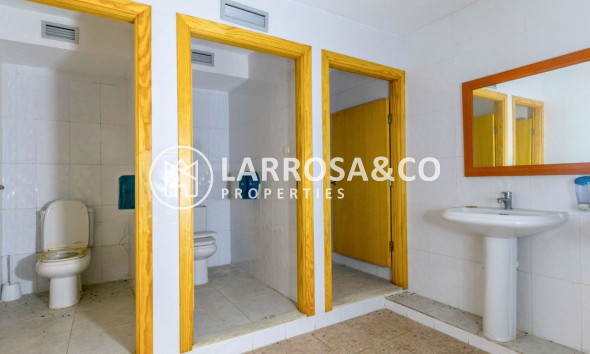 A Vendre - Commercial space - Torrevieja - Costa Blanca