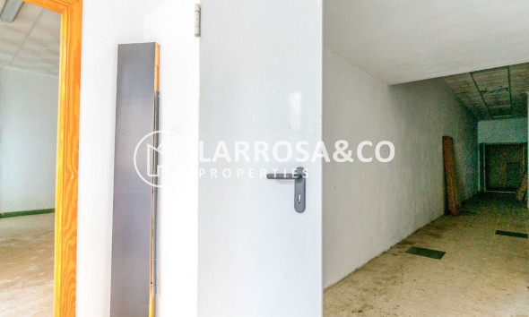 A Vendre - Commercial space - Torrevieja - Costa Blanca