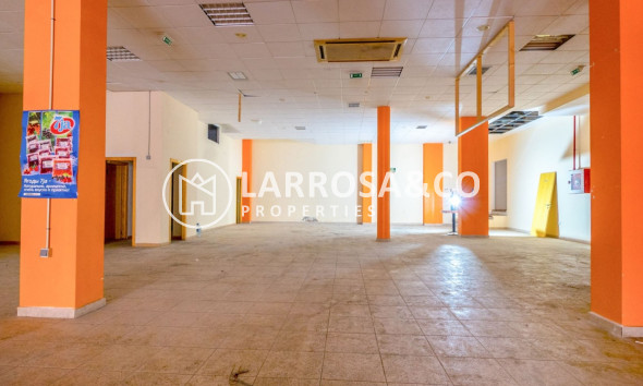 A Vendre - Commercial space - Torrevieja - Costa Blanca