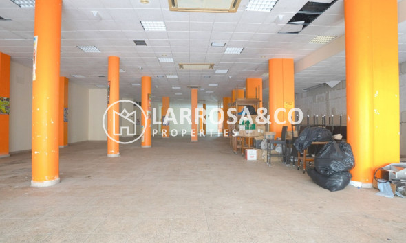 A Vendre - Commercial space - Torrevieja - Costa Blanca