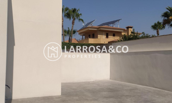 Resale - Villa Penthouse - Torrevieja - Aguas Nuevas