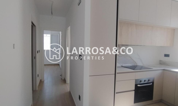 Resale - Villa Penthouse - Torrevieja - Aguas Nuevas