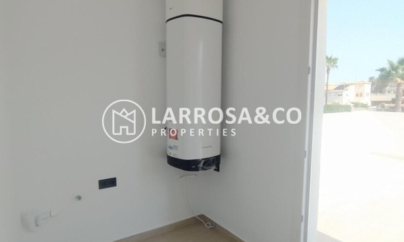 Resale - Villa Penthouse - Torrevieja - Aguas Nuevas