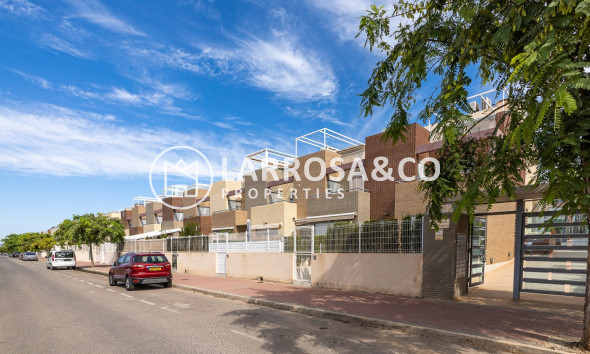 A Vendre - Semi-detached house - Torrevieja - Sector 25