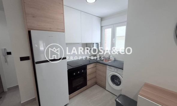 Resale - Apartment - Torrevieja - La Mata