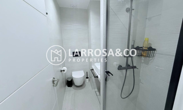 Resale - Apartment - Torrevieja - La Mata