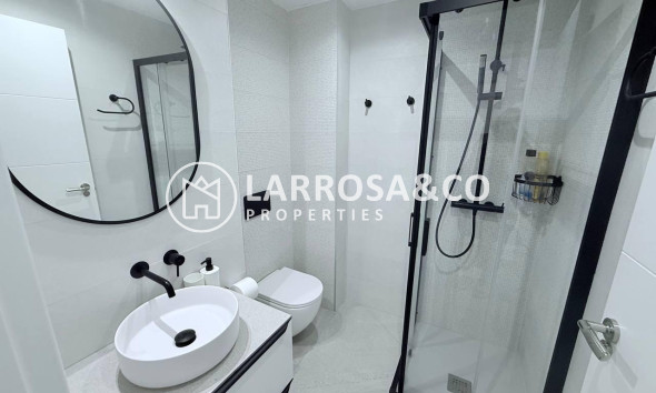 Resale - Apartment - Torrevieja - La Mata