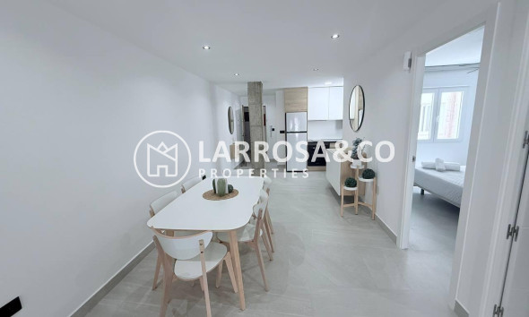 Resale - Apartment - Torrevieja - La Mata