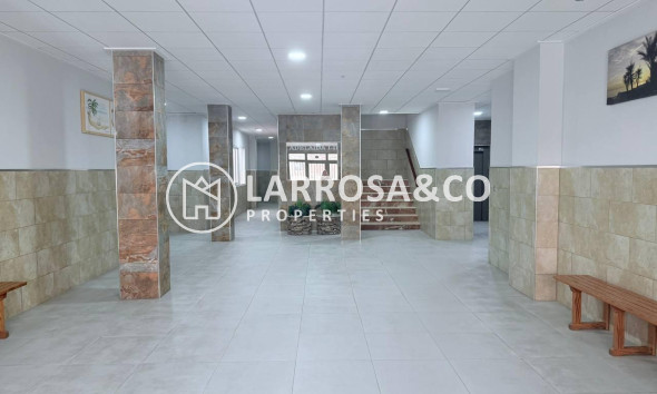 Resale - Apartment - Torrevieja - La Mata