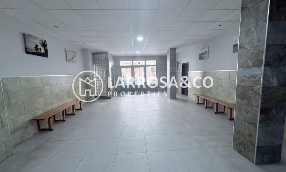 Resale - Apartment - Torrevieja - La Mata