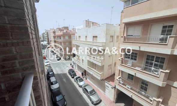 Resale - Apartment - Torrevieja - La Mata
