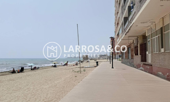 Resale - Apartment - Torrevieja - La Mata
