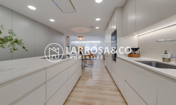 Herverkoop - Apartment - Torrevieja - Playa del cura