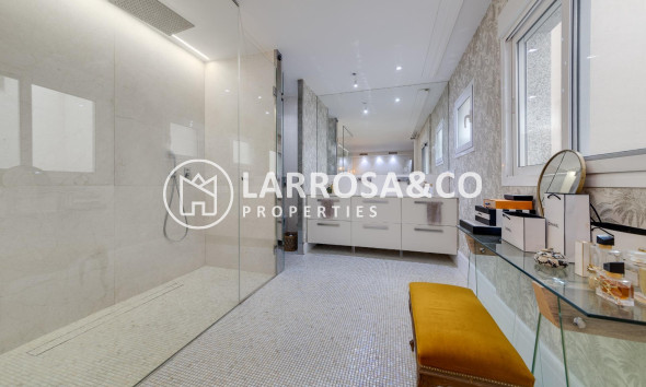 Herverkoop - Apartment - Torrevieja - Playa del cura