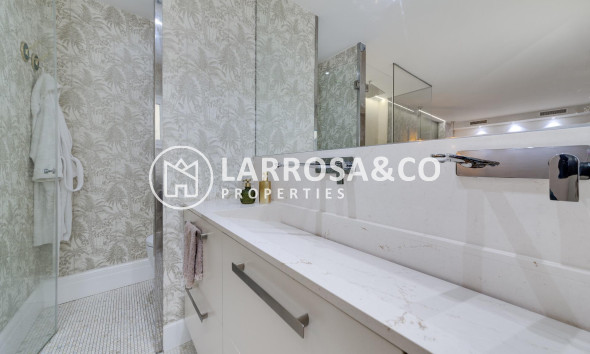 Herverkoop - Apartment - Torrevieja - Playa del cura