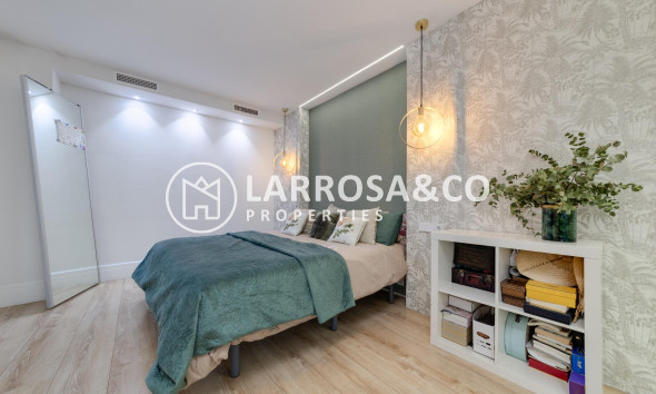 Herverkoop - Apartment - Torrevieja - Playa del cura