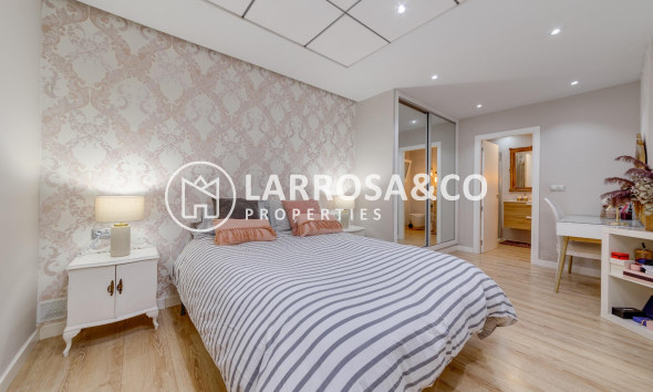 Herverkoop - Apartment - Torrevieja - Playa del cura