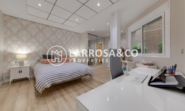 Herverkoop - Apartment - Torrevieja - Playa del cura