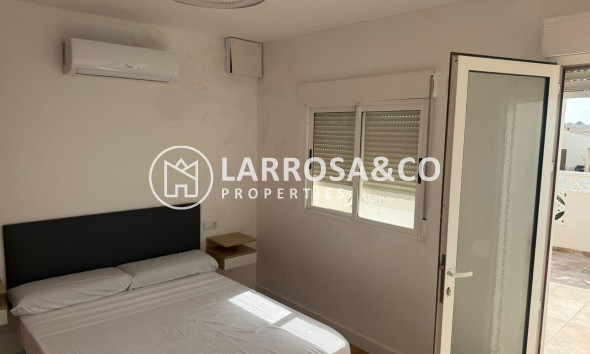 Resale - Semi-detached house - Torrevieja - La Siesta - El Salado - Torreta