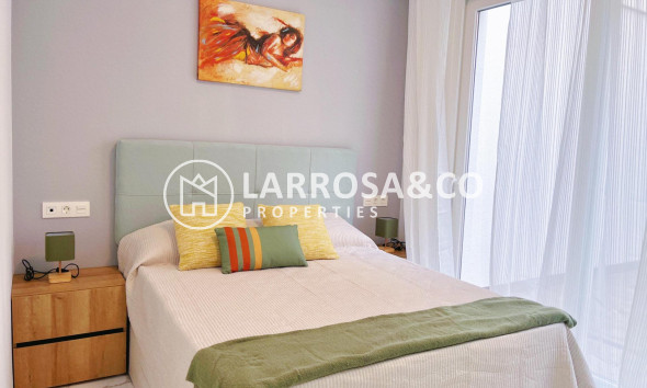 Resale - Apartment - Torrevieja - Playa del cura