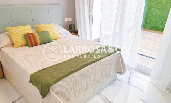 Resale - Apartment - Torrevieja - Playa del cura