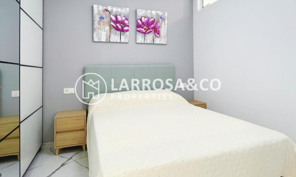 Reventa - Apartamento - Torrevieja - Playa del cura