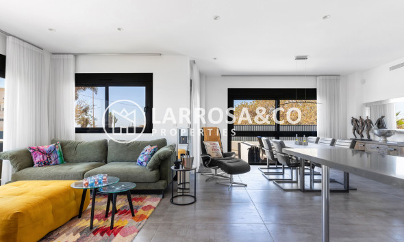 Reventa - Chalet - Torrevieja - Rosaleda