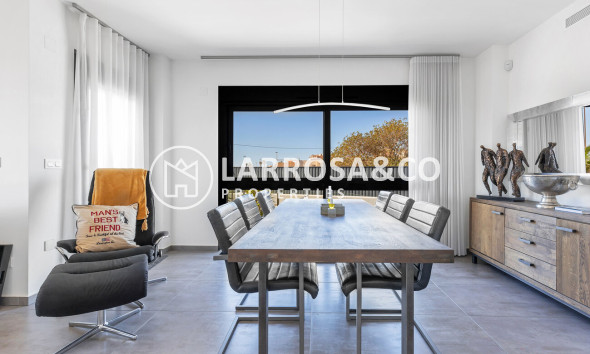 Reventa - Chalet - Torrevieja - Rosaleda