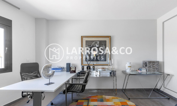 Reventa - Chalet - Torrevieja - Rosaleda