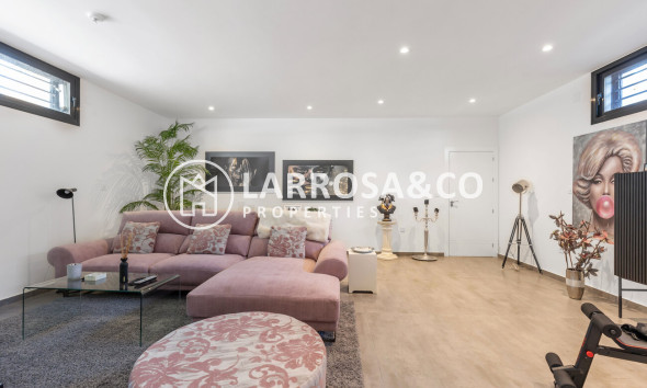 Reventa - Chalet - Torrevieja - Rosaleda