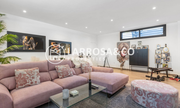 Reventa - Chalet - Torrevieja - Rosaleda