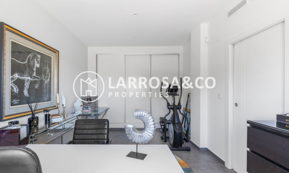 Reventa - Chalet - Torrevieja - Rosaleda