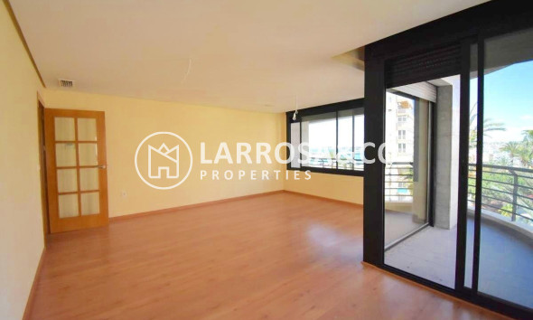 Herverkoop - Apartment - Torrevieja - Centro - Muelle Pesquero