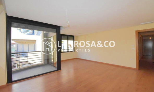 Herverkoop - Apartment - Torrevieja - Centro - Muelle Pesquero