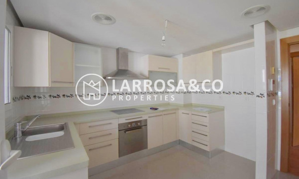 Herverkoop - Apartment - Torrevieja - Centro - Muelle Pesquero