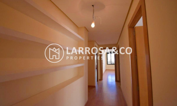 Herverkoop - Apartment - Torrevieja - Centro - Muelle Pesquero