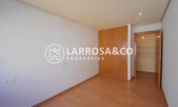 Herverkoop - Apartment - Torrevieja - Centro - Muelle Pesquero