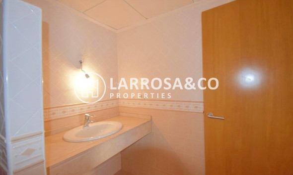 Herverkoop - Apartment - Torrevieja - Centro - Muelle Pesquero