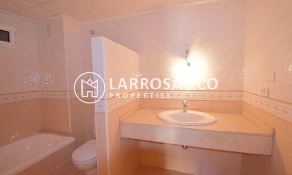 Herverkoop - Apartment - Torrevieja - Centro - Muelle Pesquero
