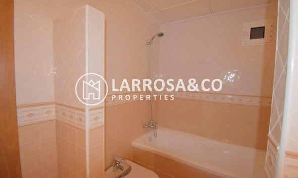 Herverkoop - Apartment - Torrevieja - Centro - Muelle Pesquero