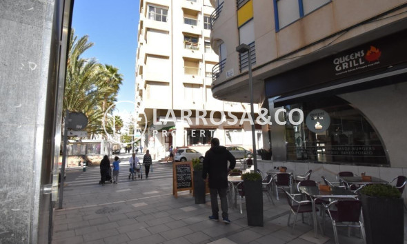 Herverkoop - Apartment - Torrevieja - Centro - Muelle Pesquero