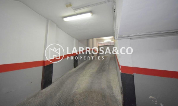 Herverkoop - Apartment - Torrevieja - Centro - Muelle Pesquero