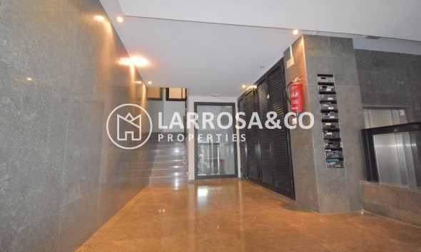 Herverkoop - Apartment - Torrevieja - Centro - Muelle Pesquero